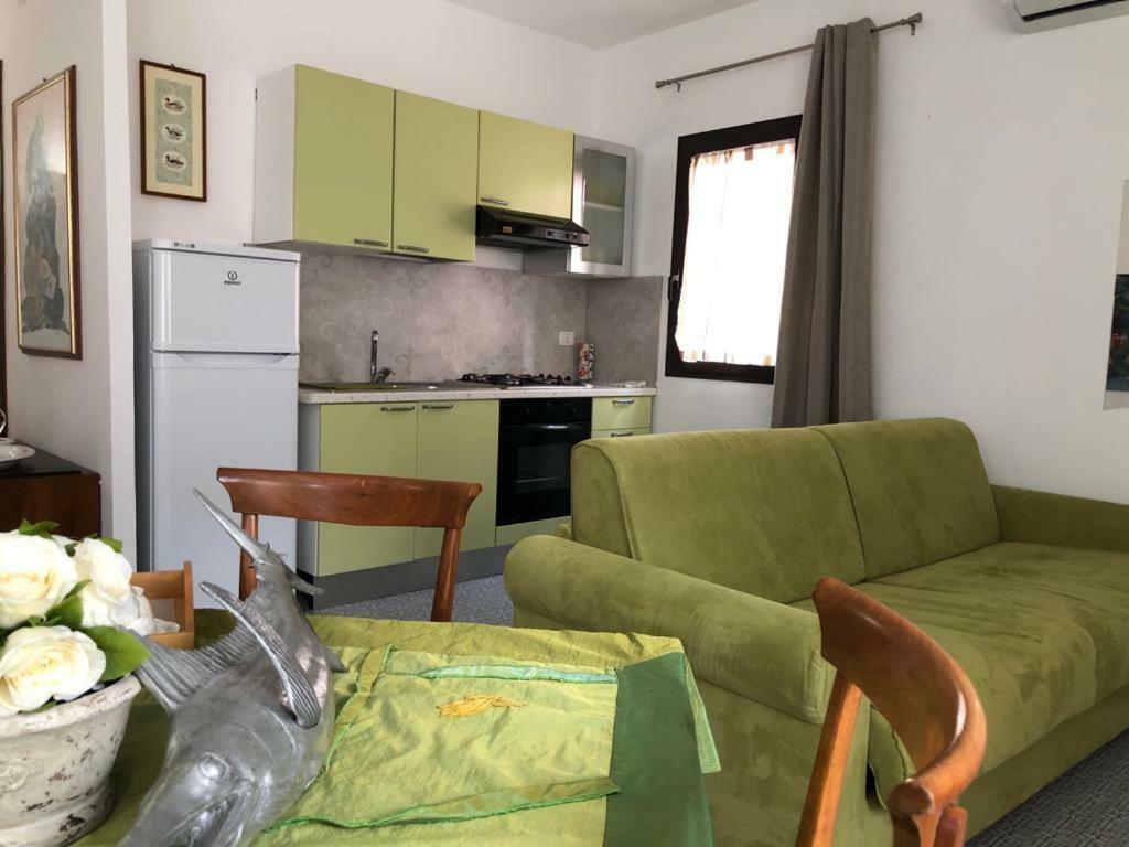 Bilocale Milu - Milu Holidays La Maddalena  Bagian luar foto